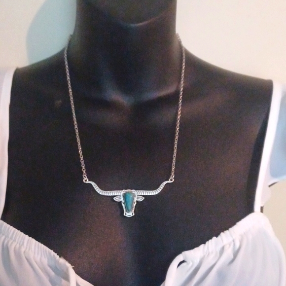New!Adorable!Cow necklace,turquoise and silvertone! - Picture 4 of 4